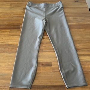 Alo capri workout leggings *NEW*
